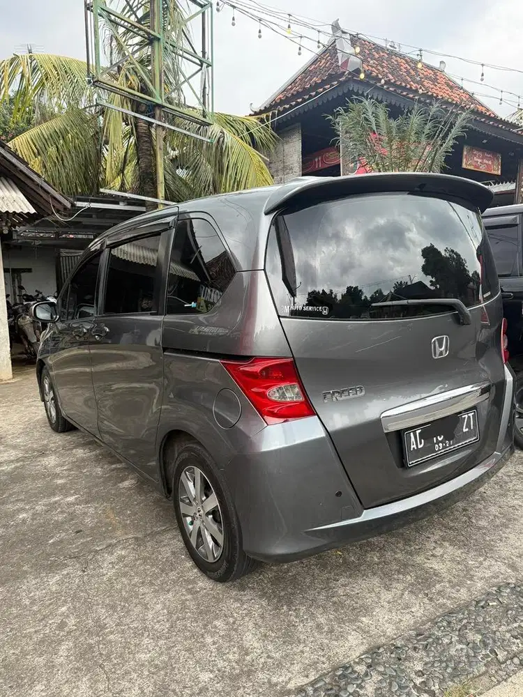 Honda Freed 2011