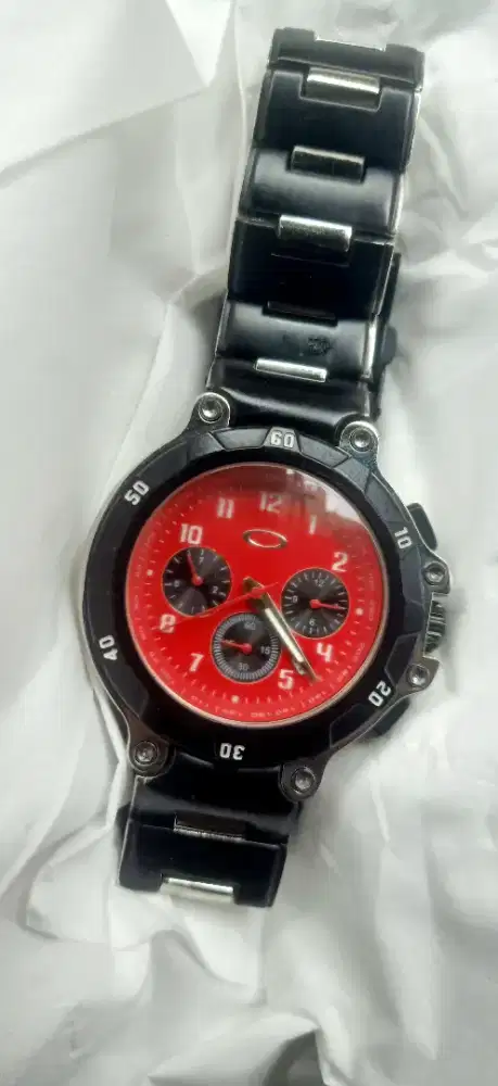 Jam tangan oakley autimatic red dial