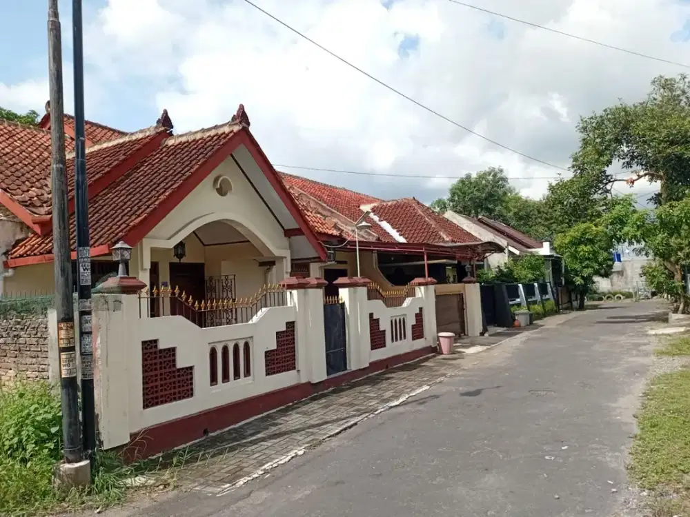 Rumah Siap Huni Harga Miring Dekat Objek Wisata Candi Sambisari