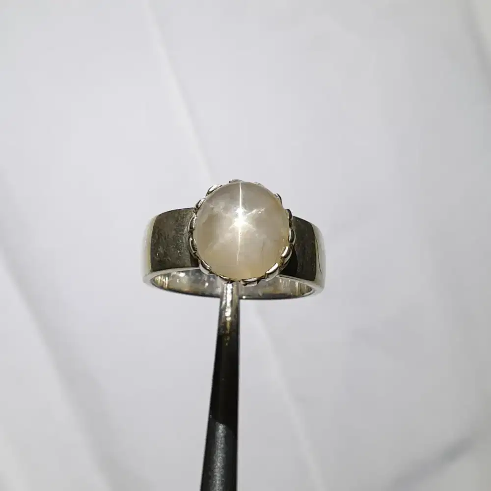 Natural Yellow Star Sapphire Srilanka 6.20 crt