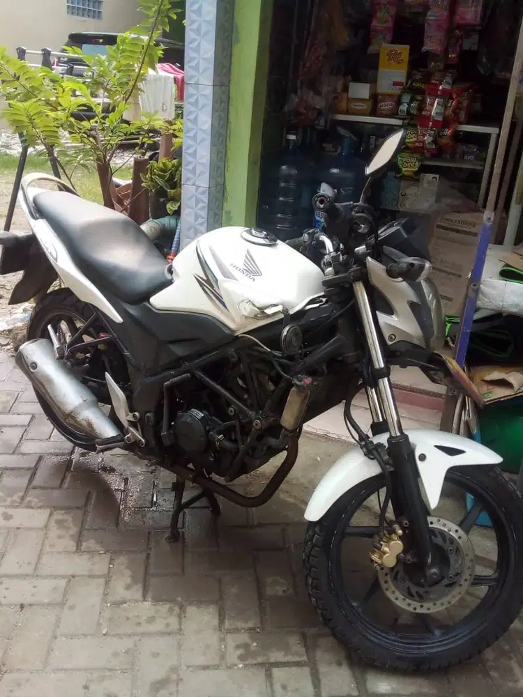 Motor CBR bekas