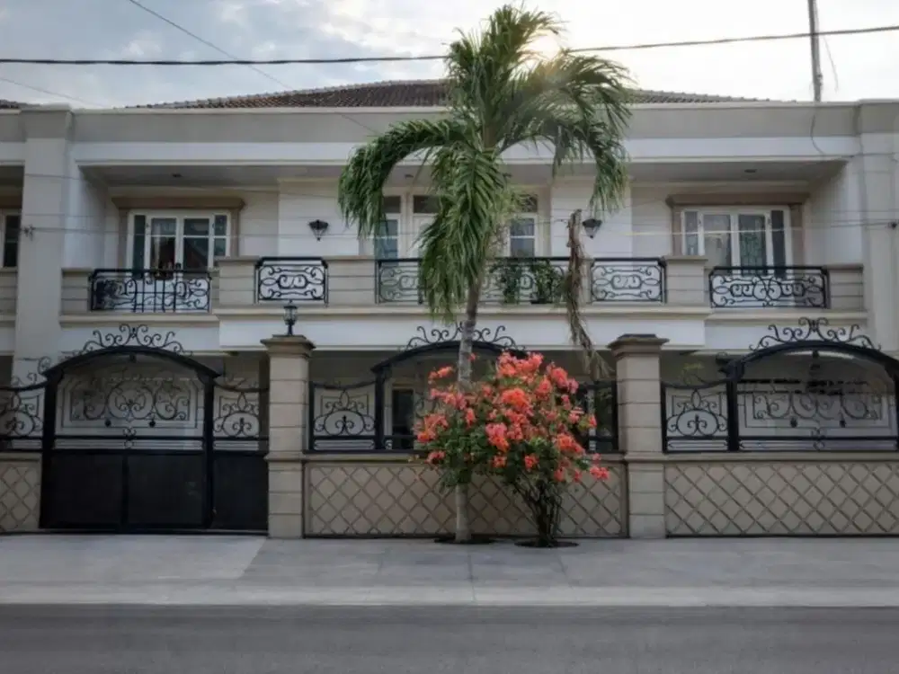 Rumah Dharmahusada Indah
