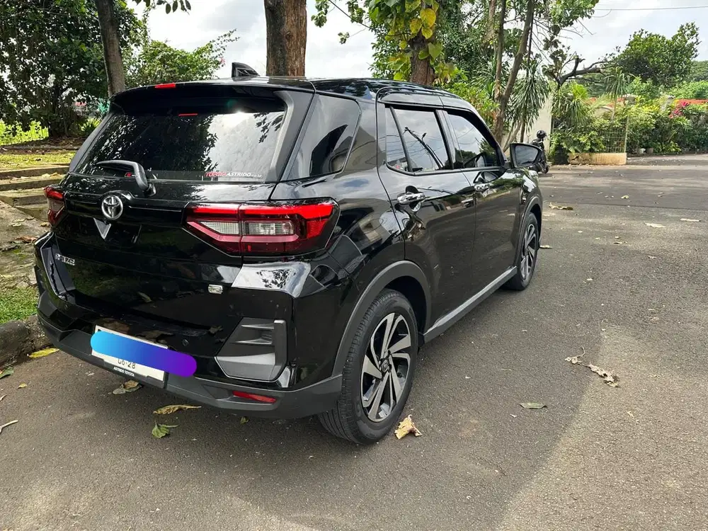 Toyota Raize 1.0 Turbo G Matic 2023 Warna Hitam Plat Jakarta Selatan