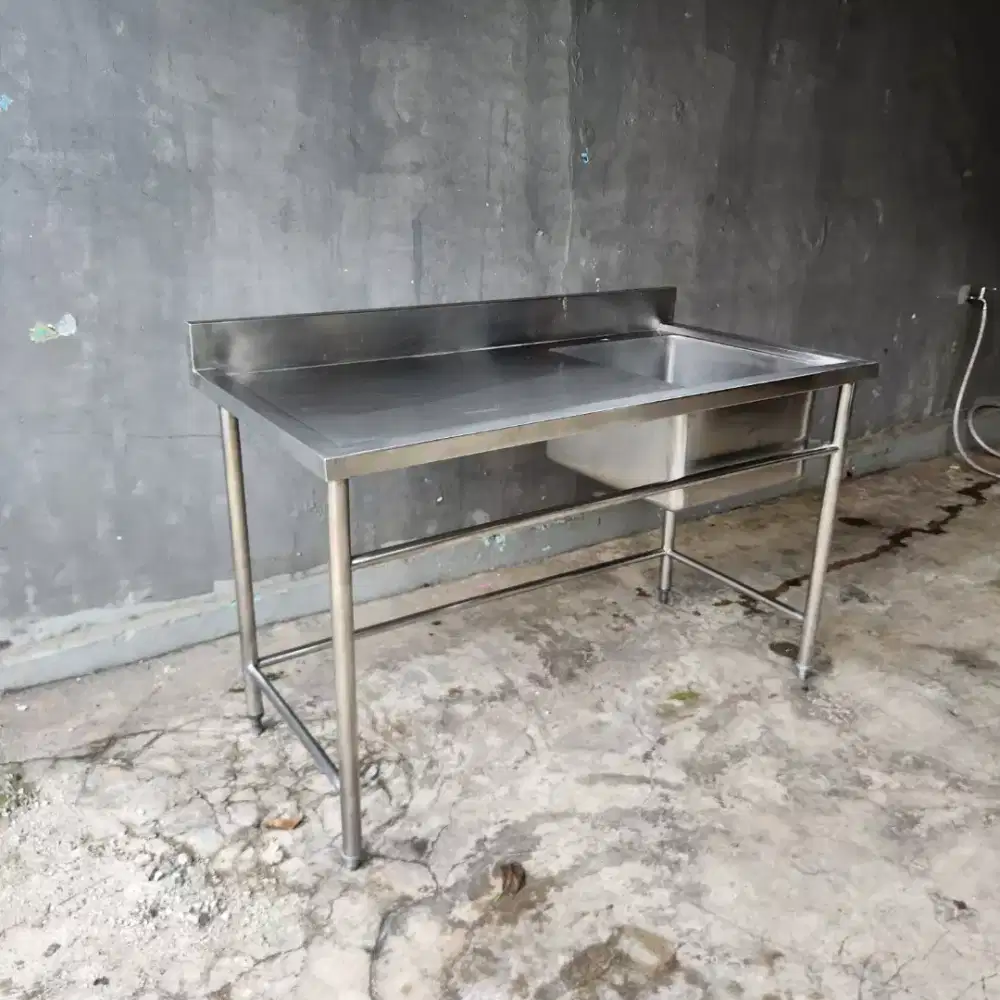 Singel Sink Stainless 140 cm ex Cafe ex Resto