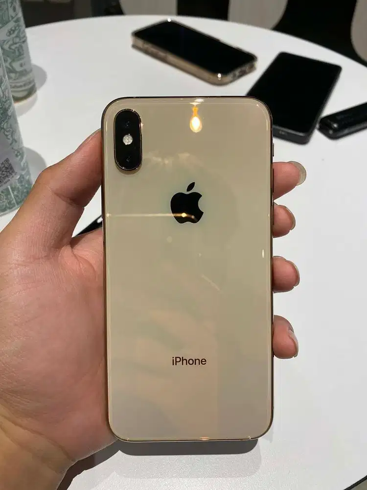 JUAL IPHONE XS 64gb GOLD
