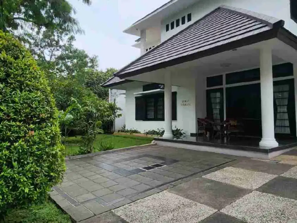 Dijual Rumah Mewah Dekat Gedung Sate Bandung