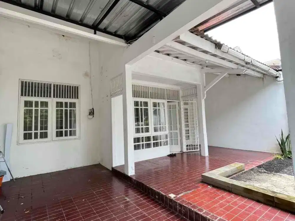 Di sewa rumah sektor 4 Bintaro Jaya Tangerang Selatan