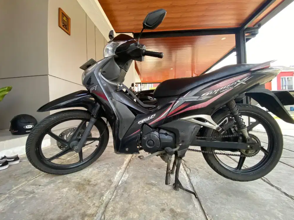 SUPRA X 125 HELM IN 2013 (BEKAS)