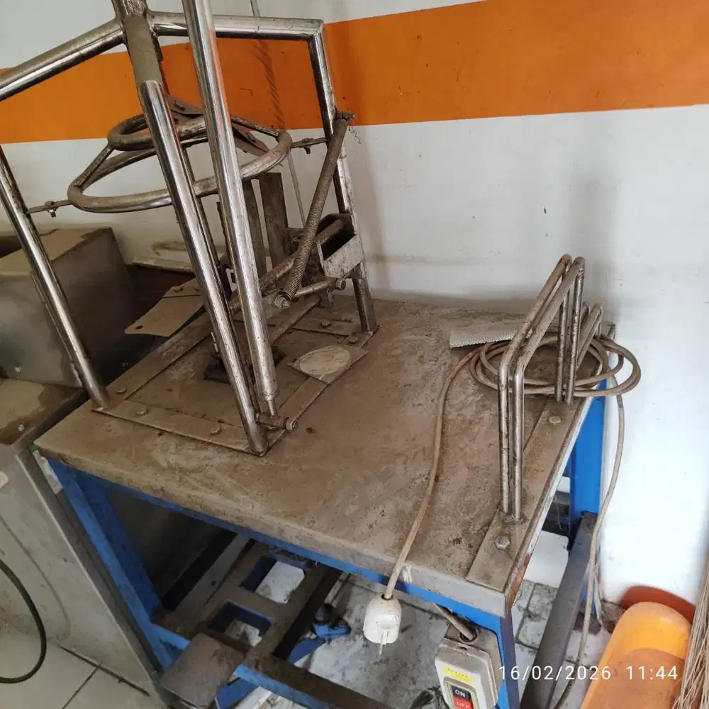 [DIJUAL MURAH] Mesin Pengupas Kelapa Muda Thai Bentuk Diamond