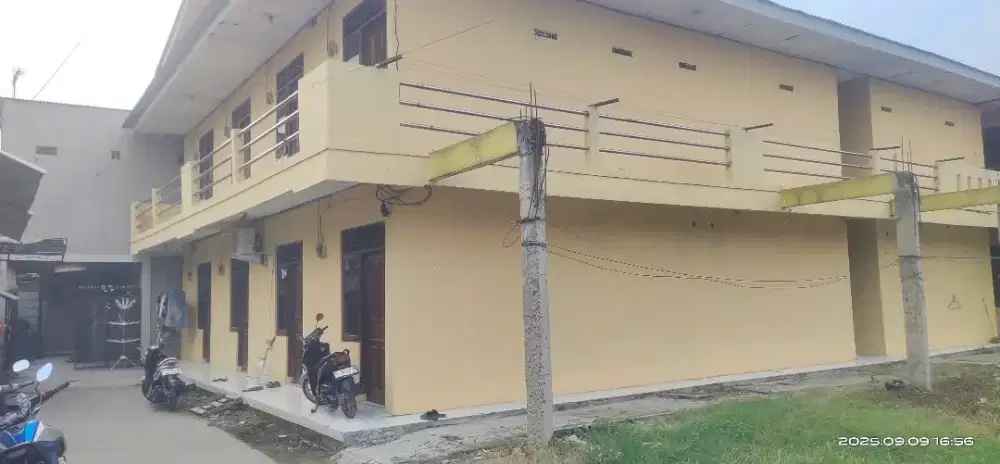 DI JUAL KONTRAKAN 32 PINTU NEMPEL KAWASAN INDUSTRI JABABEKA 1 CIKARANG