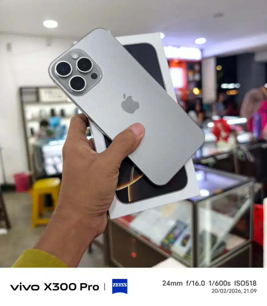 iPhone 16 Pro Max 256 GB Second iBox masih garansi