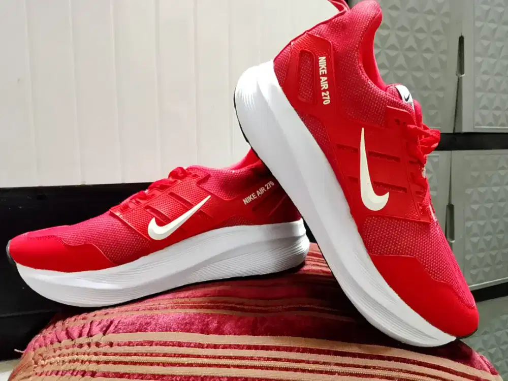 Sepatu Sneakers gen Z size 43