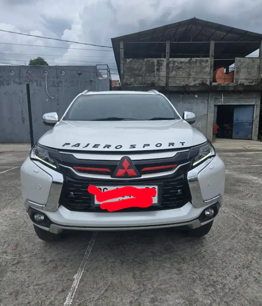 Jual mobil pajero dakar 4x2 metik