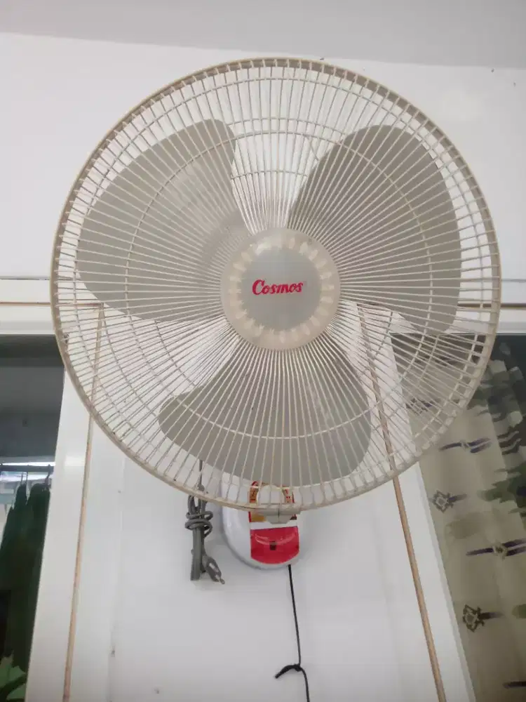 Kipas angin dinding cosmos 16 inch normal siap pakai nepis