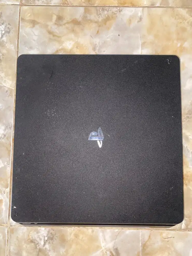 PS 4 SLIM ORIGINAL 1 TB (bukan HEN)
