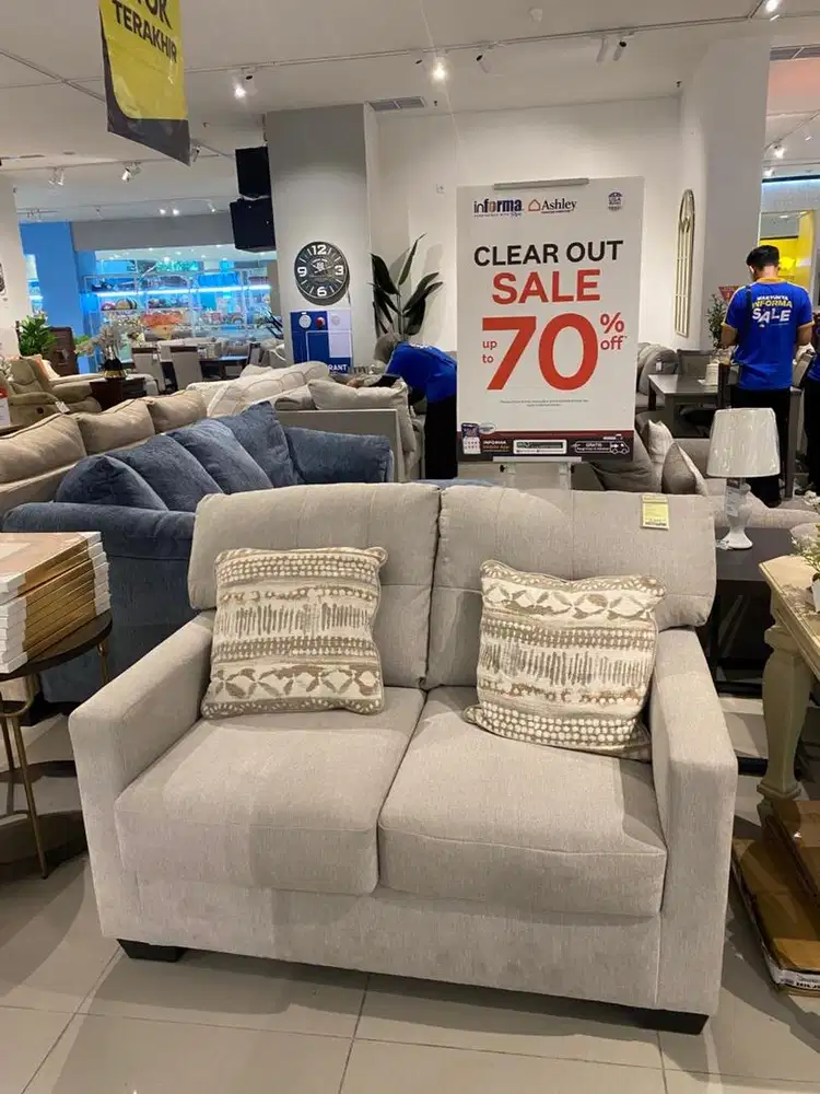 Mahoney 2 Seater Ashley