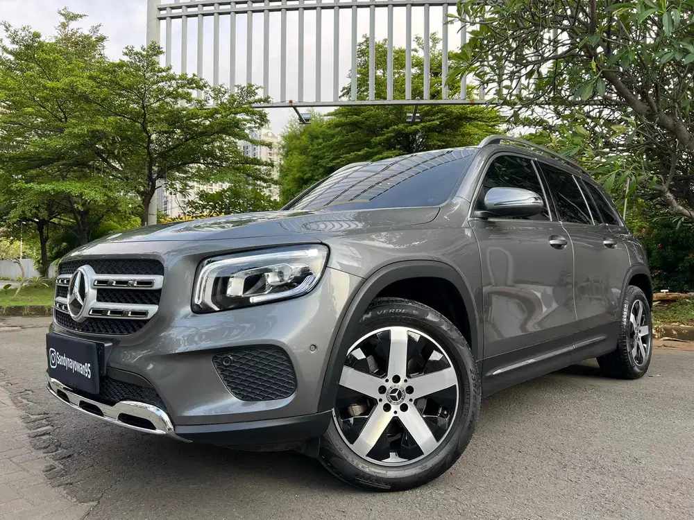 KM.19.000 MERCEDES BENZ GLB200 GLB 200 PROGRESSIVE LINE 2023/2022 GREY