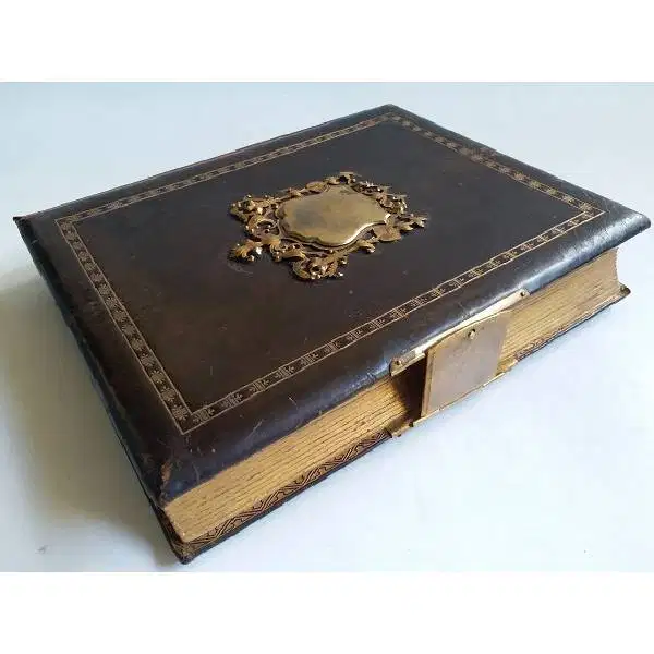 Original Vintage foto album dari era 1800 dengan berisikan 16 foto