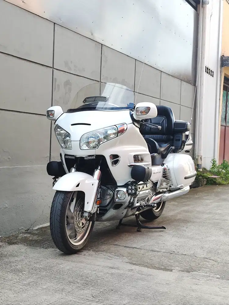 HONDA GOLDWING GL 1800 2011 FULLPAPER FULL SPEC SANGAT ISTIMEWA