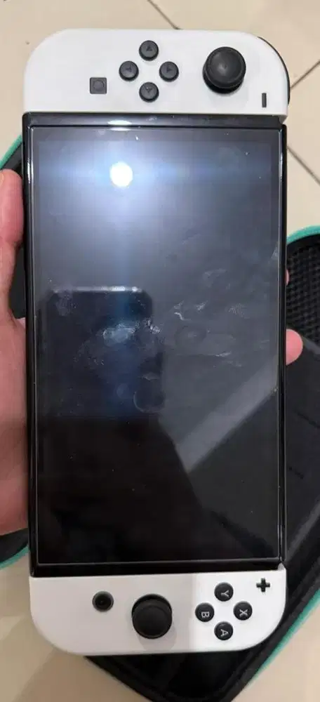 Nitendo Switch Oled sudah include 3 game