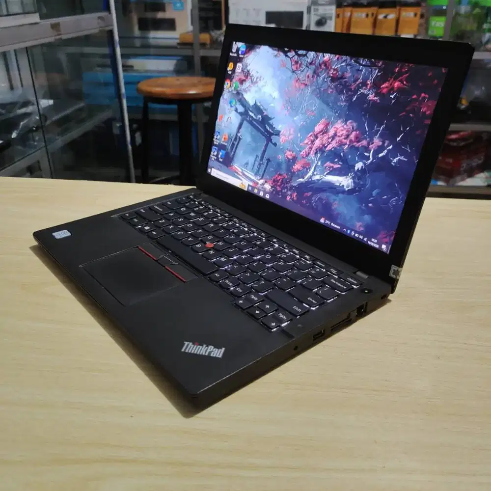 Lenovo Thinkpad X260 Intel Core i5 6th 8/256 SSD Backlight