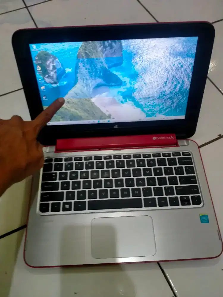 Hp touchscreen 12inc batre bagus mulus siap pakai (No minus)