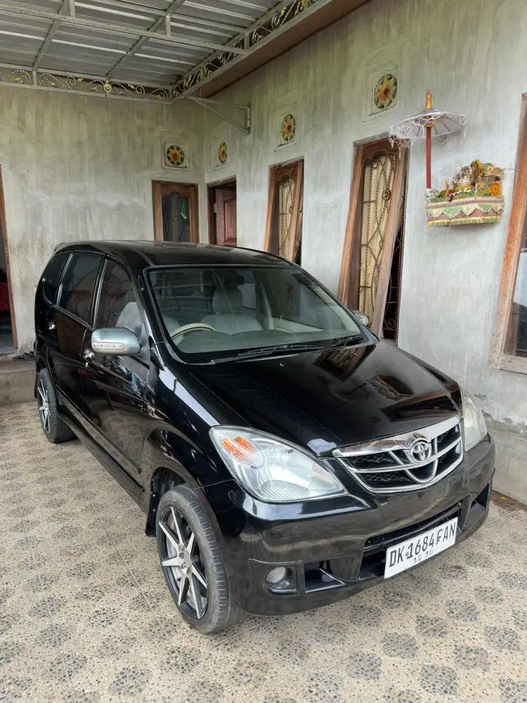 Avanza G 2010 hitam