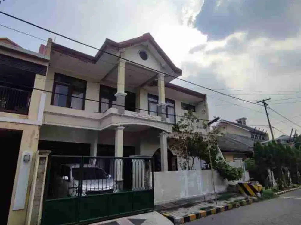 dijual rumah Surabaya di pondok Candra jambu