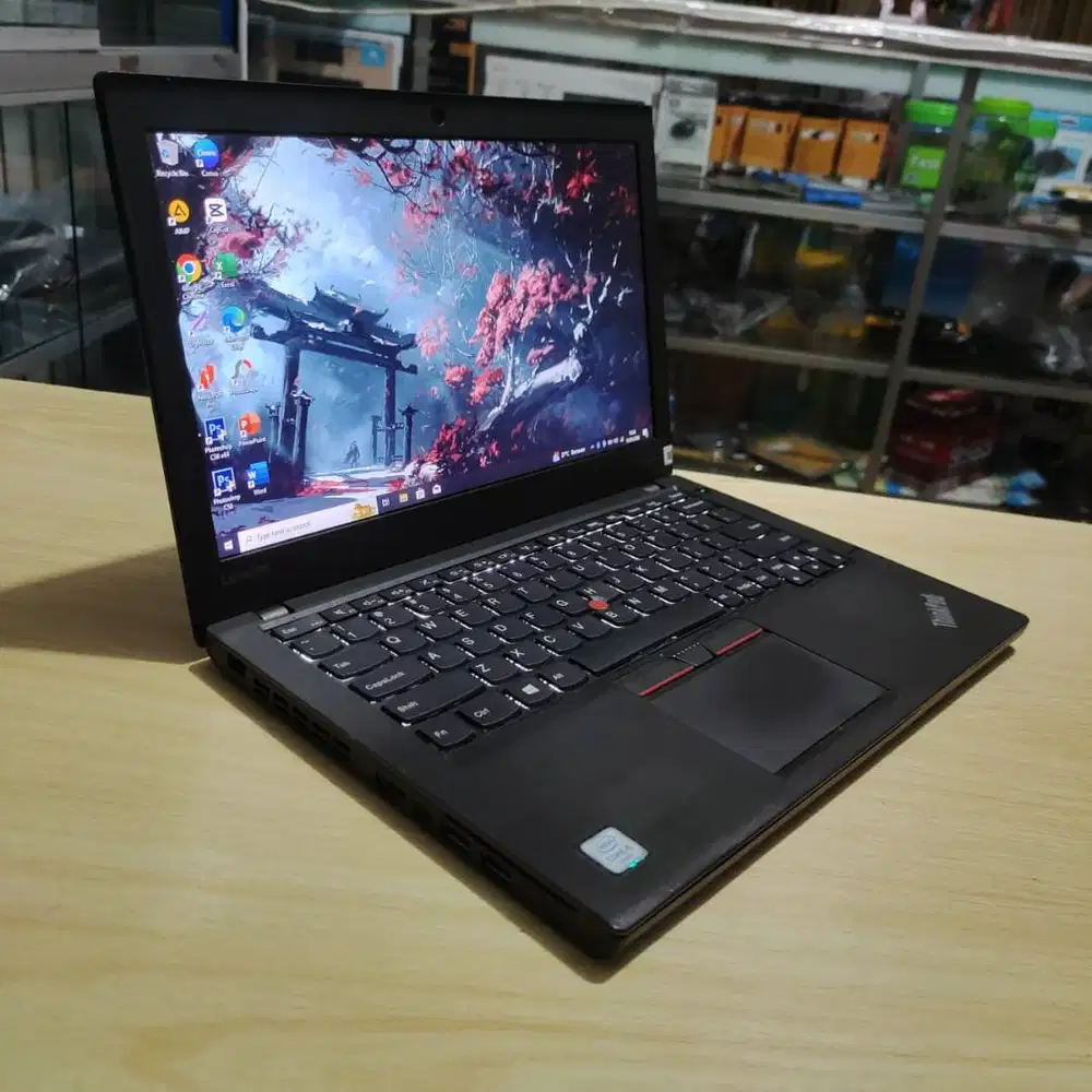 Lenovo Thinkpad X260 Intel Core i5 6th 8/256 SSD Backlight