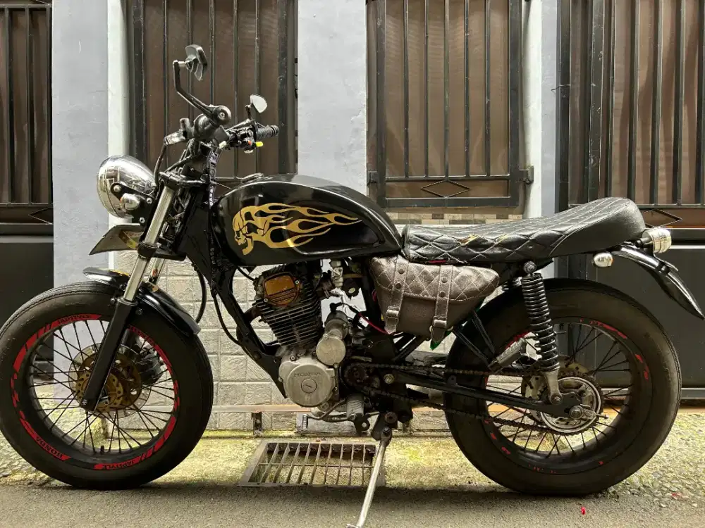 Tiger 2000 custom Japstyle