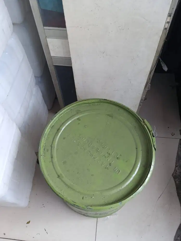 tong kaleng bekas 50kg pbb