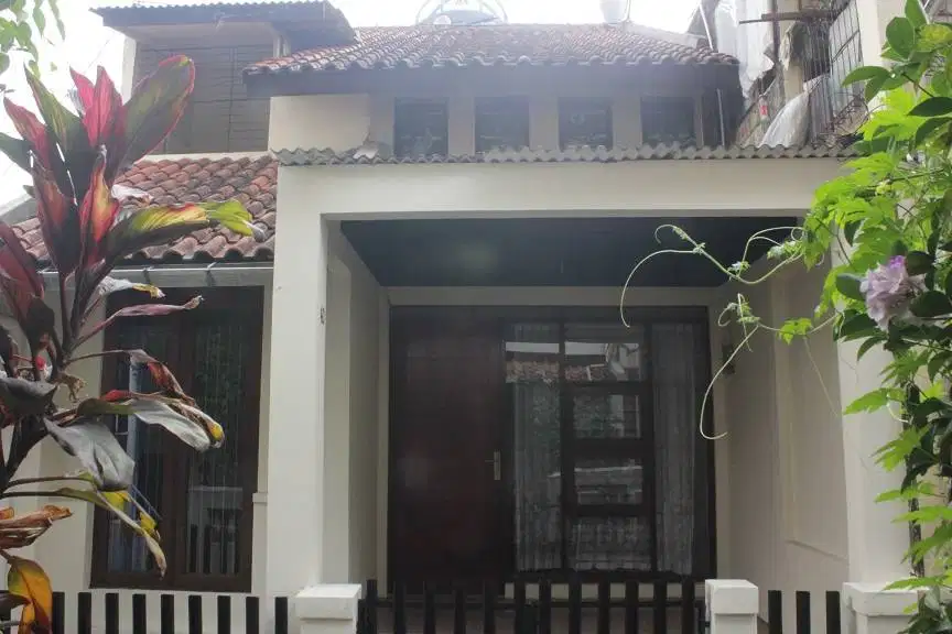 Disewakan Rumah 4 Kamar Dekat dengan Unpad, Unikom, ITHB, ITB