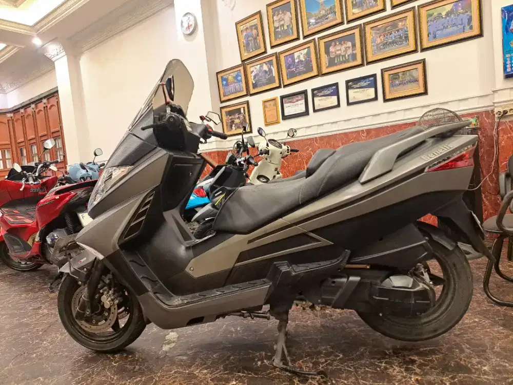 DIJUAL CEPAT BENELI 250CC ZAFERANO TH.2015 MESIN ADEM HARGA MURMER