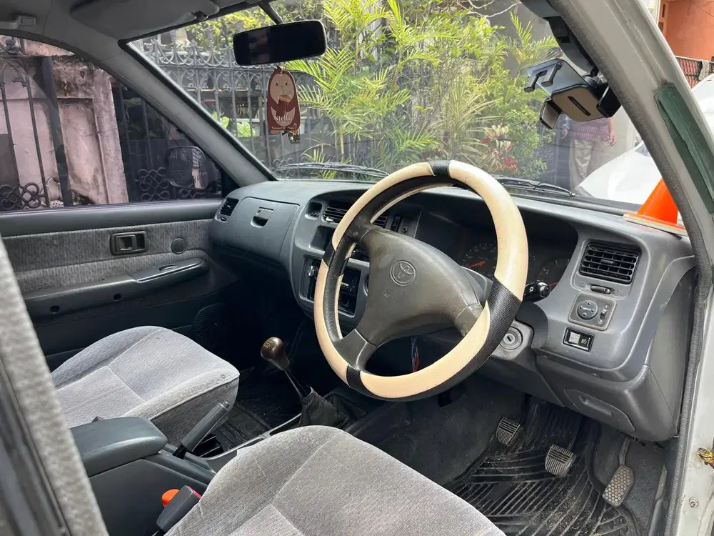 Toyota Kijang 2000 Bensin