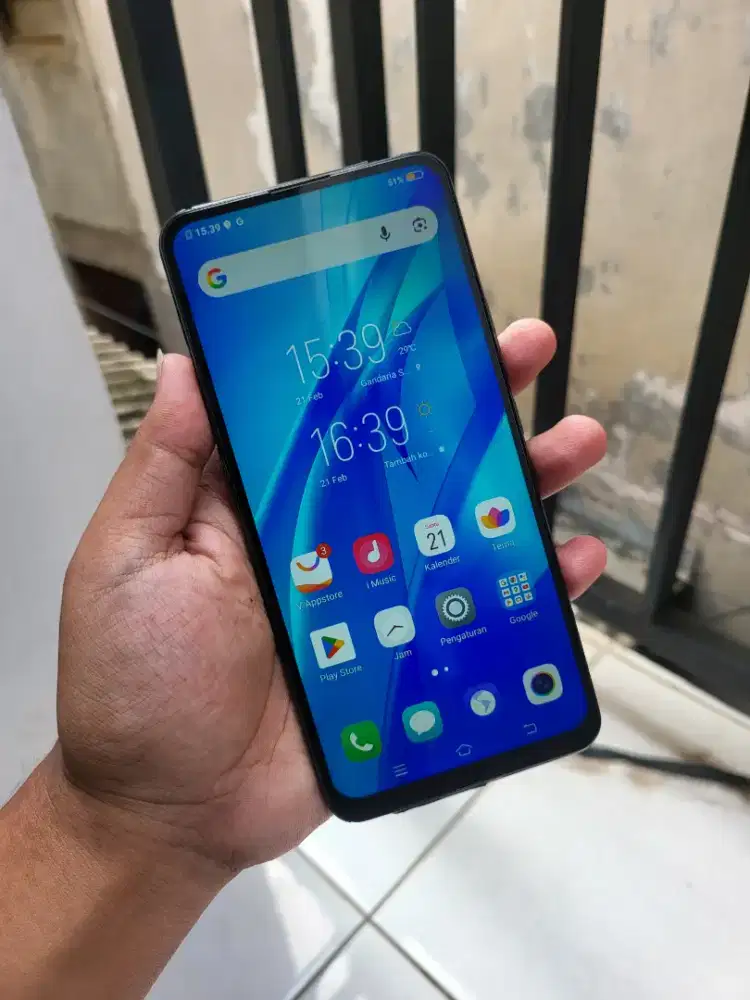 Vivo V15 8/256 Gb