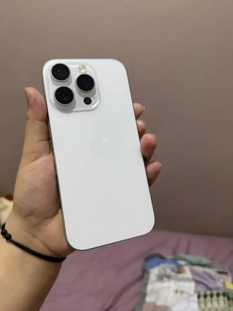 iPhone 16 pro white titanium 128gb iBox