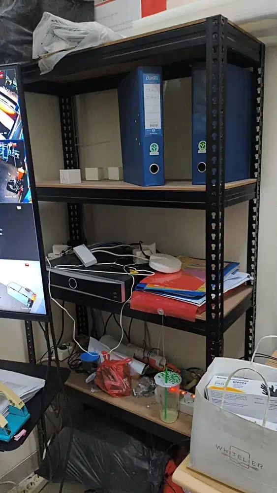 Rak besi siku lebar 1 meter 3 tinggkat