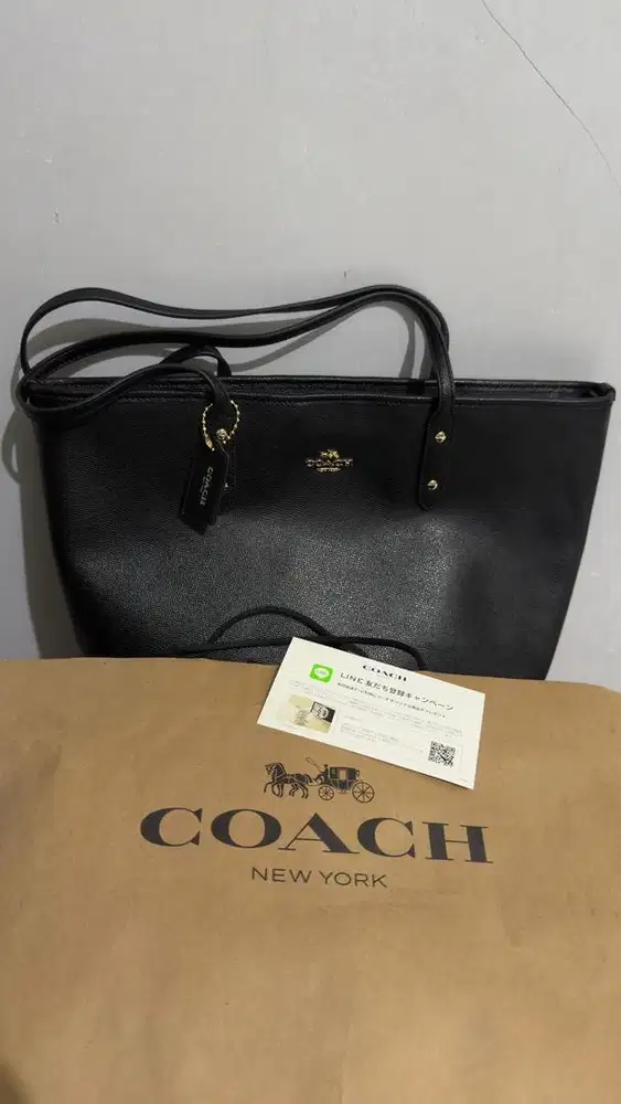 Tas Coach Tote Bag in signature canvas black