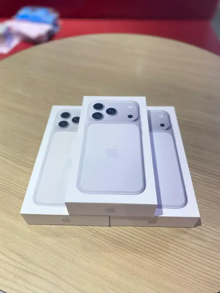 Iphone 17 Pro Max Silver 256Gb KREDIT BUNGA 0,99% 24 Bulan