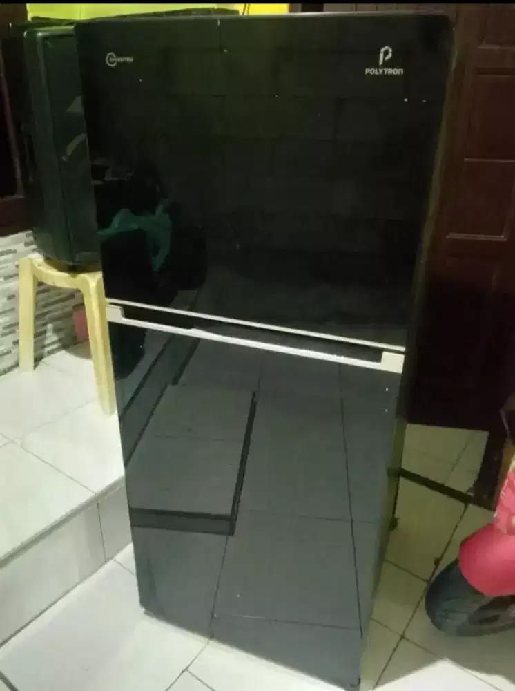 KULKAS POLYTRON INVETER 2 PINTU