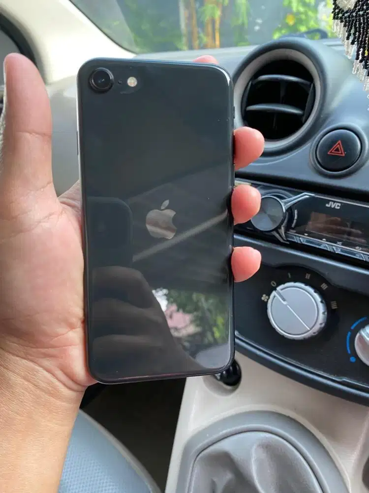 Iphone SE 2020 internal 256gb ios 26.2.1