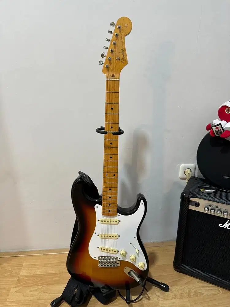 Fender Stratocaster Japan Reissue 57