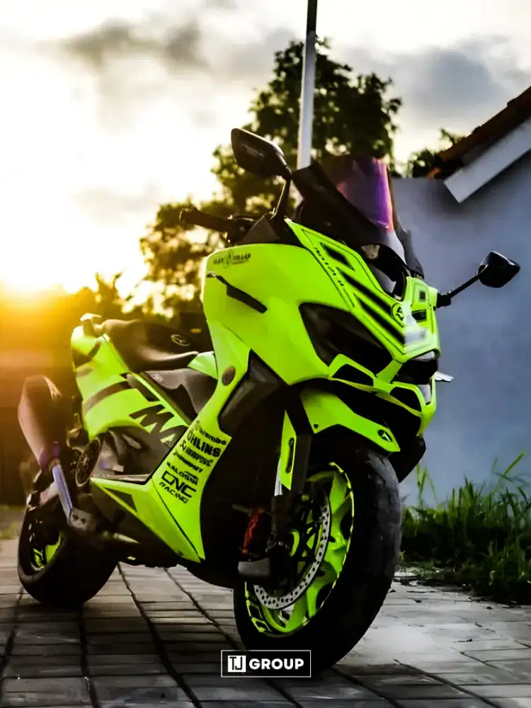 FOR SALE!! TMAX DX 560 2024