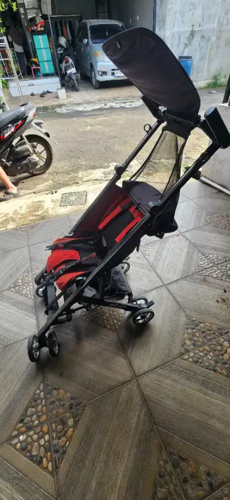 Dijual stroller babyelle revo