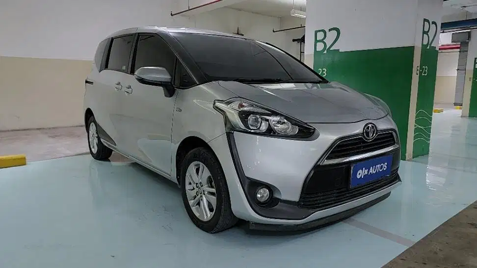 TDP 8,JT, Garansi Mesin 1th Toyota Sienta 1.5 G Bensin-AT Silver 2016