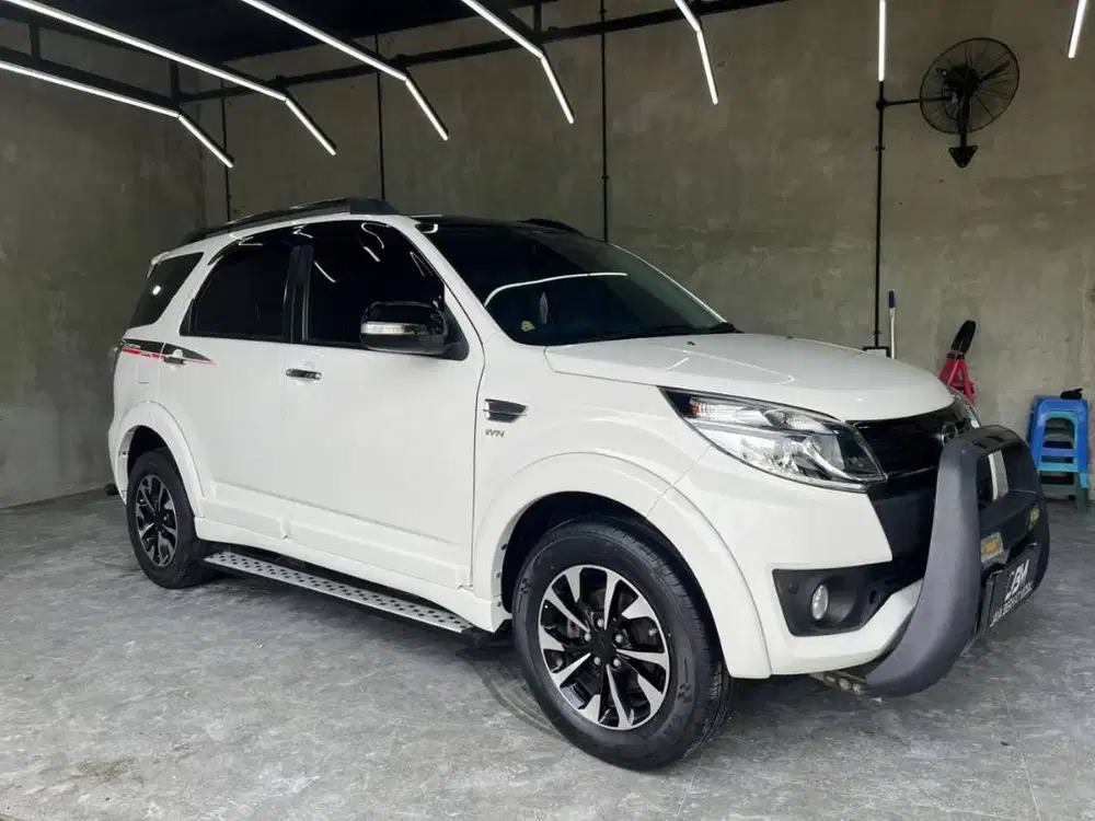 DAIHATSU TERIOS 1.5 R CUSTOM AT 2017