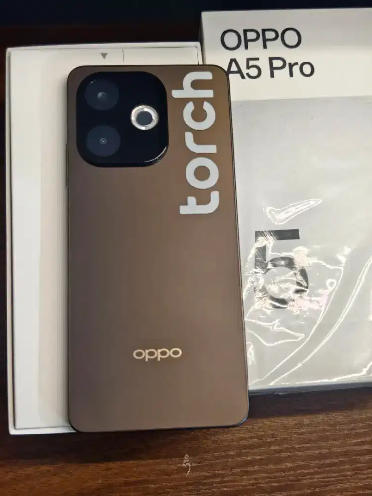Oppo A5 Pro 4g 8/128 second Juli 2026 ada Nota