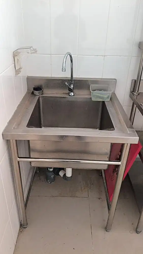 1 unit sink cuci piring