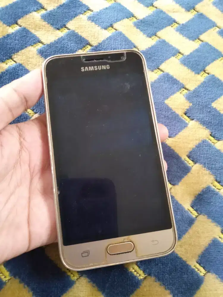 Samsung J1 2016