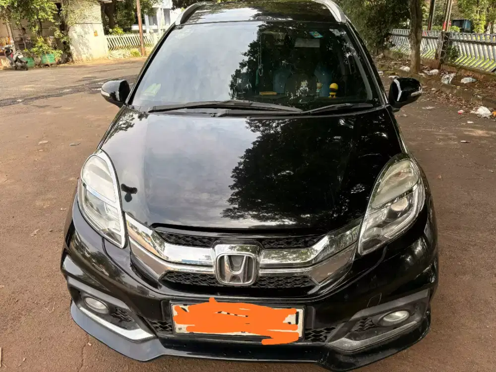 Honda Mobilio 2014 Bensin Bodi mulus tangan pertama pakai sendiri